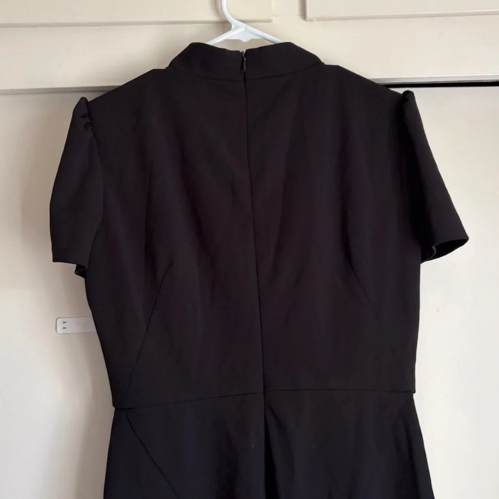 Maggy London Classic Black Midi Dress - Picture 4 of 11